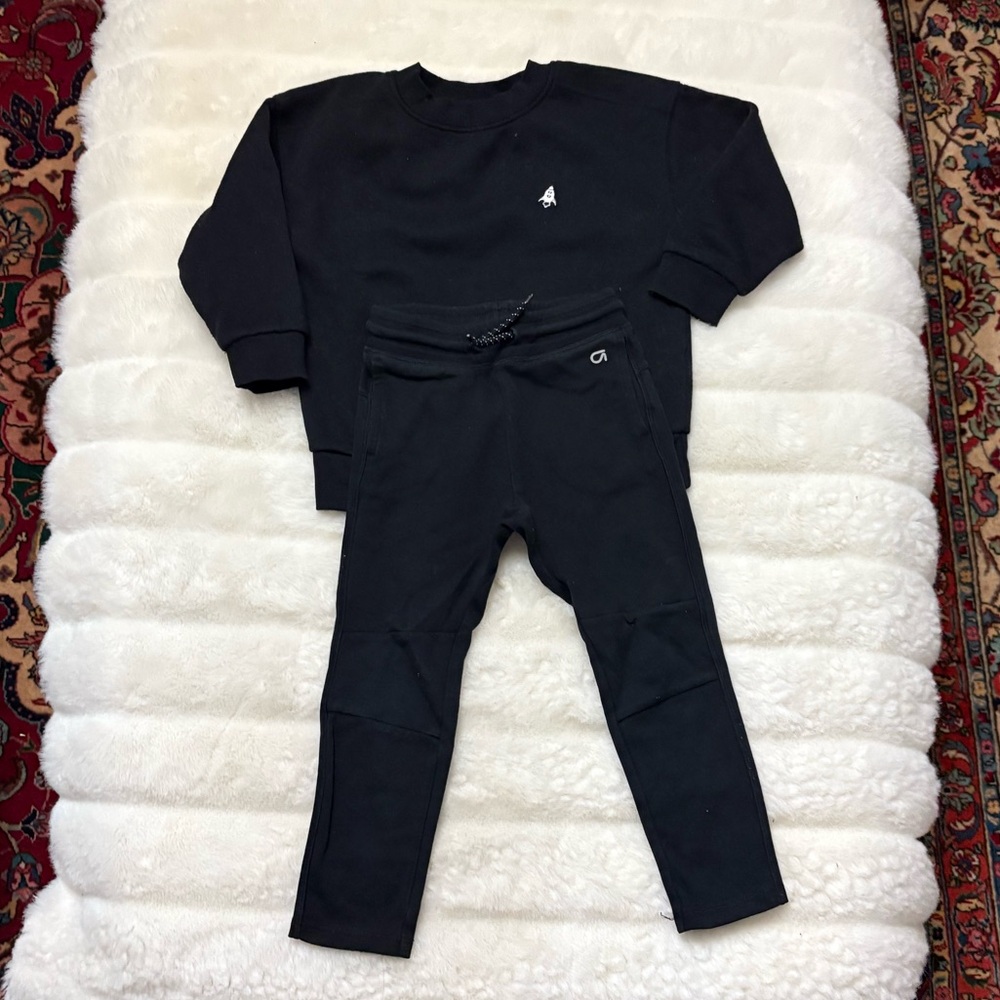 Boys black matching set oversized sweater and slim fit GAP pants
